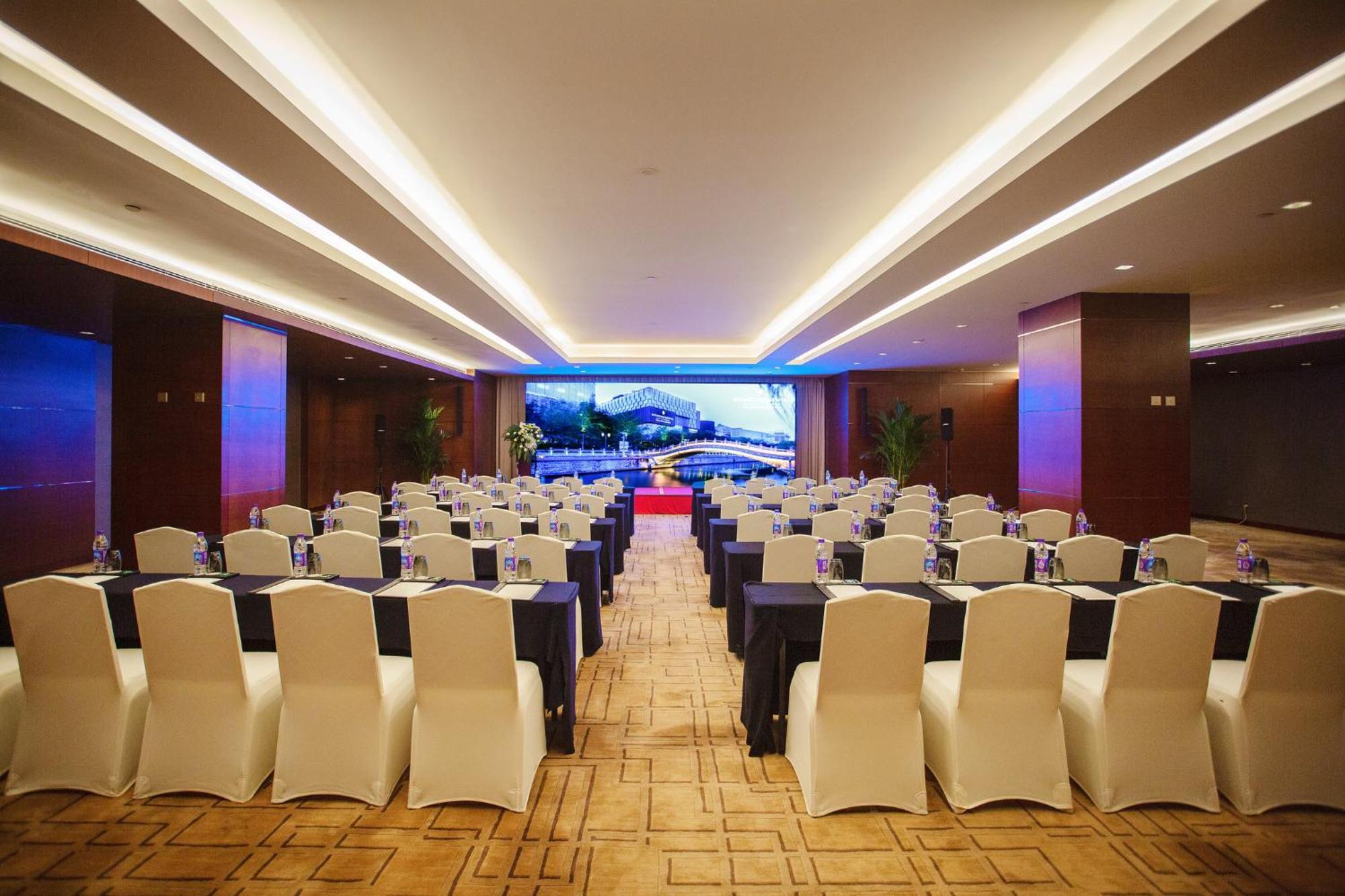 Intercontinental Jinan City Center By Ihg Exteriér fotografie